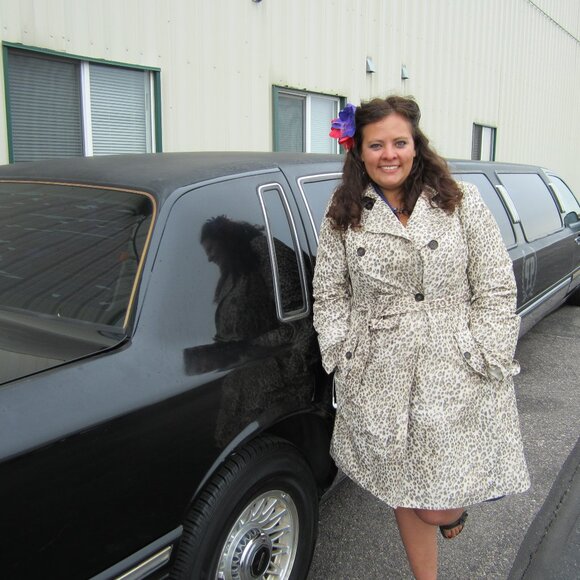 Meet your Posher, Becky - Picture 3 of 9